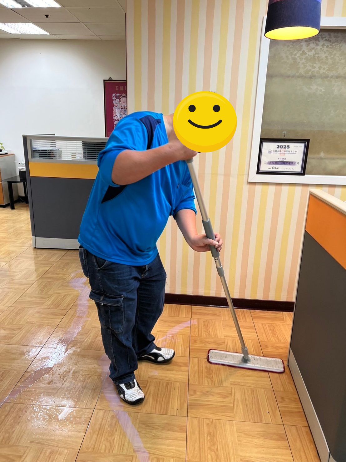 高雄新興區旅行社｜辦公室清潔與地板打蠟服務案例的第6張圖片