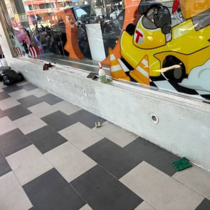 門面乾淨，才是吸引顧客的第一步｜湯姆熊門面清潔的第2張圖片